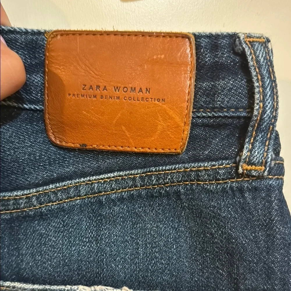 Zara Premium Denim Size 2 Distressed Shorts!!